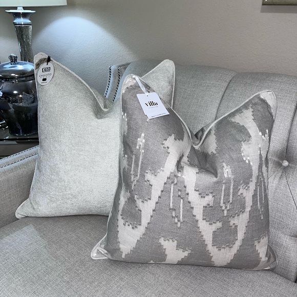 1-NWT CALLISTO HOME TEXTURED VELVET DECORATIVE PILLOWS (Please read description) - Picture 7 of 16